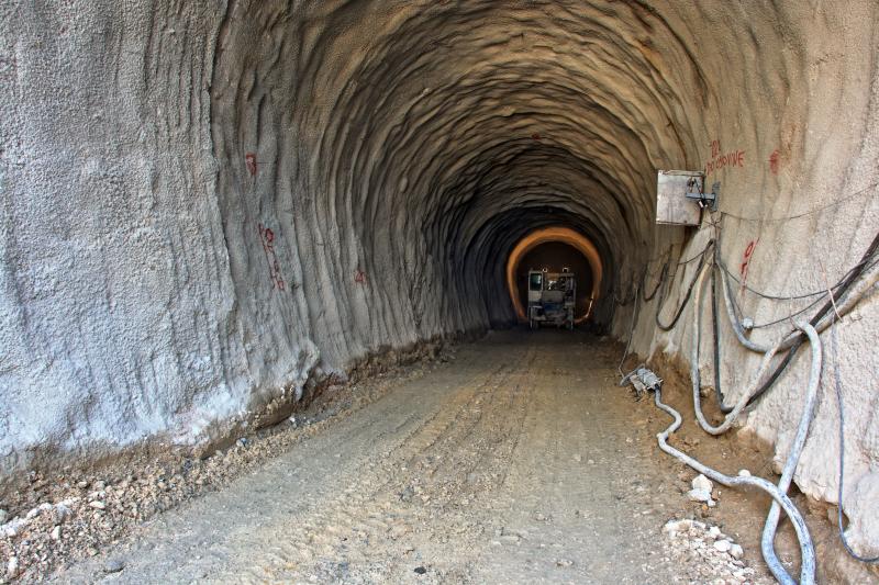 Gradnja tunela HE Dabar  foto: ERS