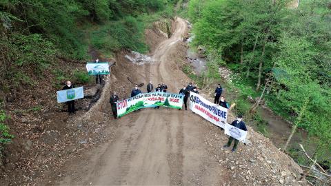 Blokada na putu za radilište MHE Bjelava / foto Robert Oroz